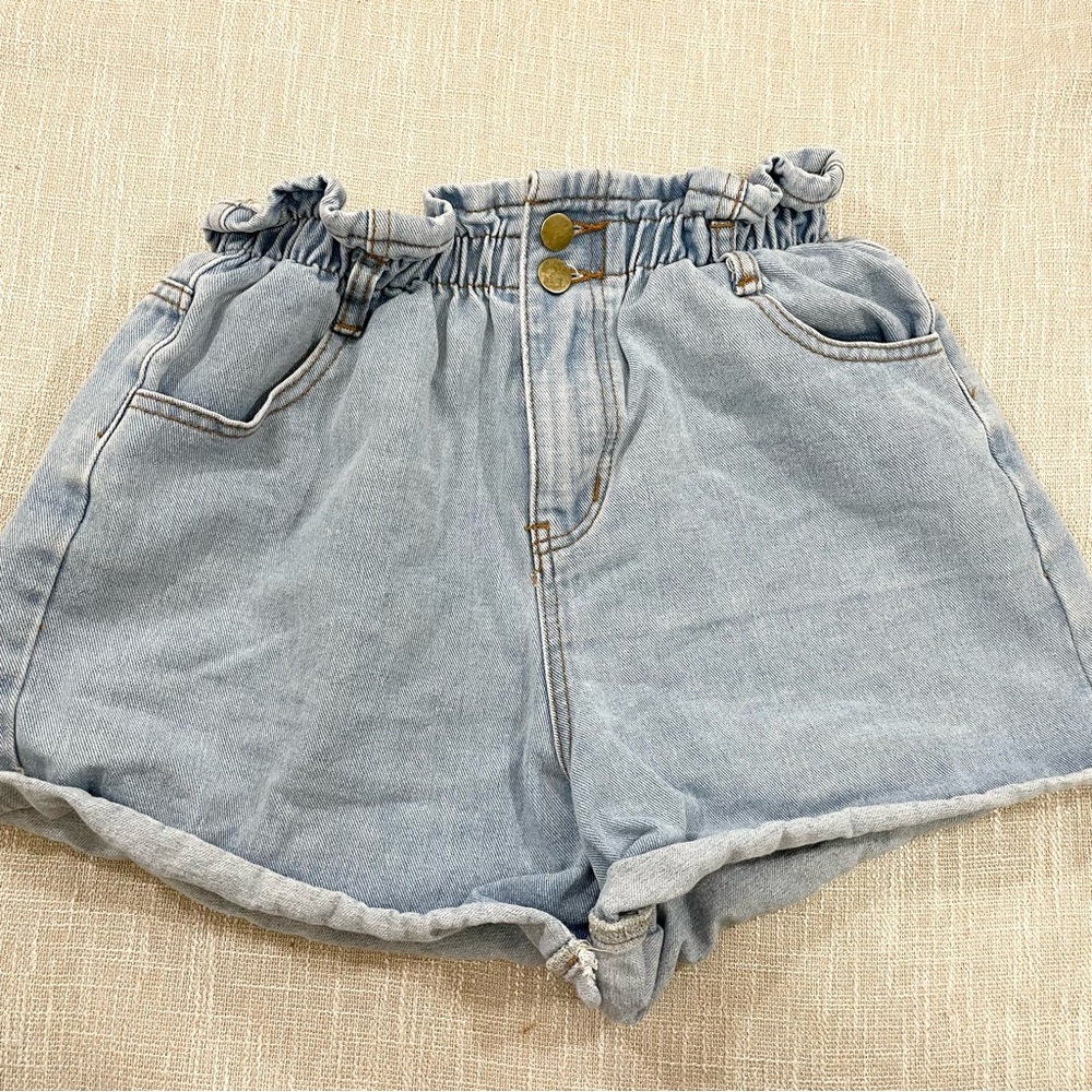 Princess Polly Stretchy Waist Paperbag Shorts Size 4